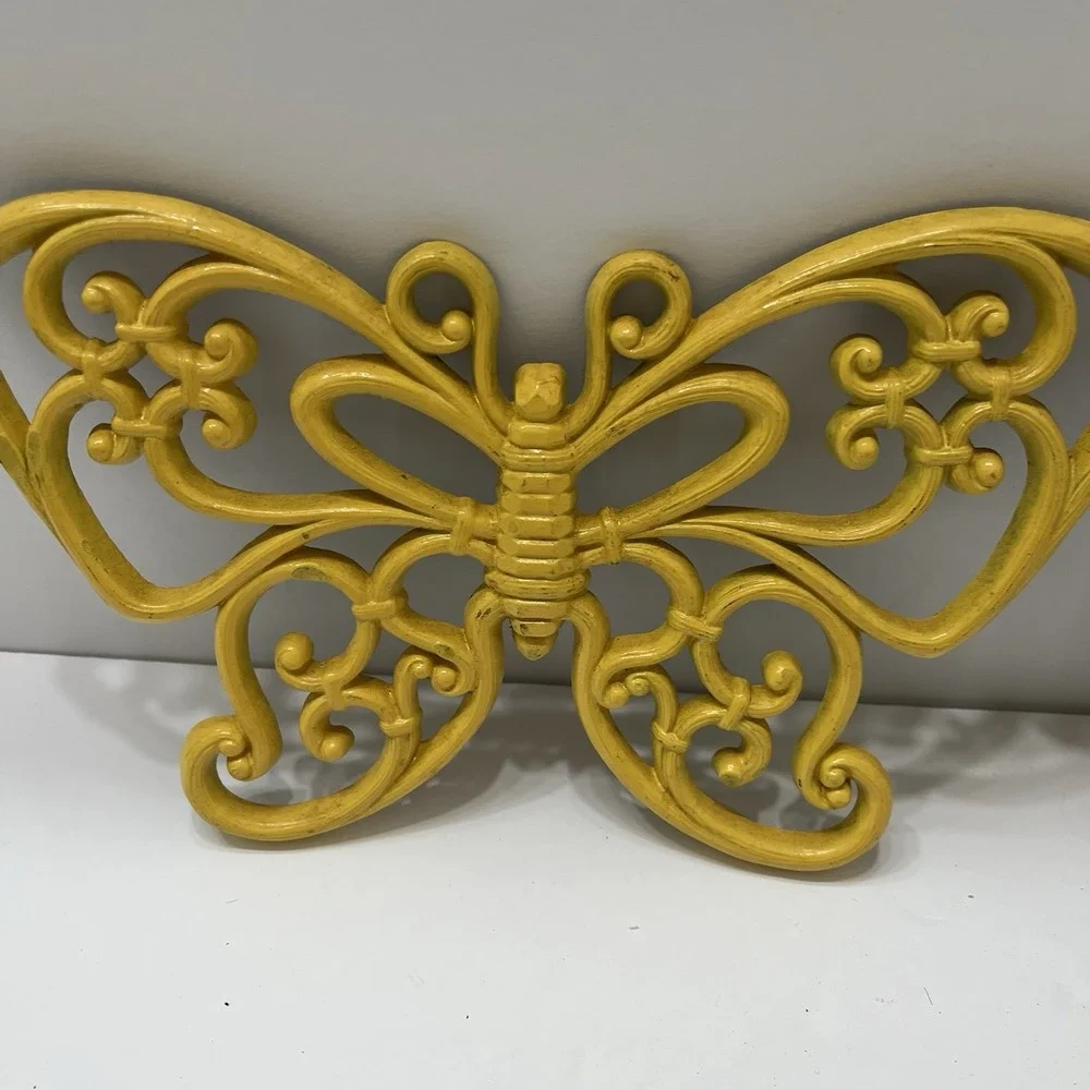 Vintage Syroco Homeco Butterfly Wall Hangings 1978 Faux Rattan Yellow 9.5